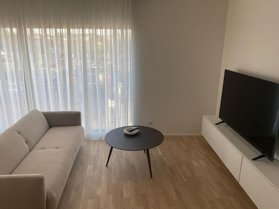 New Spacious Two Bedroom Center With Parking, Near Public Transport Люксембург Екстер'єр фото