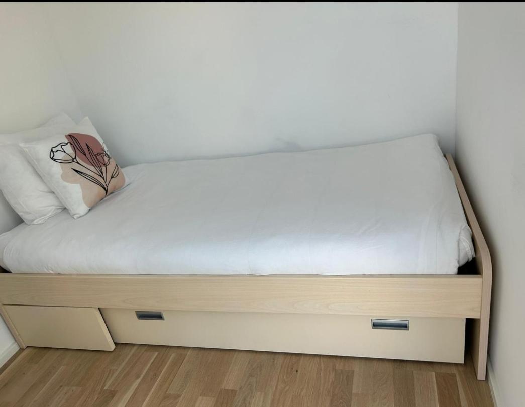 New Spacious Two Bedroom Center With Parking, Near Public Transport Люксембург Екстер'єр фото